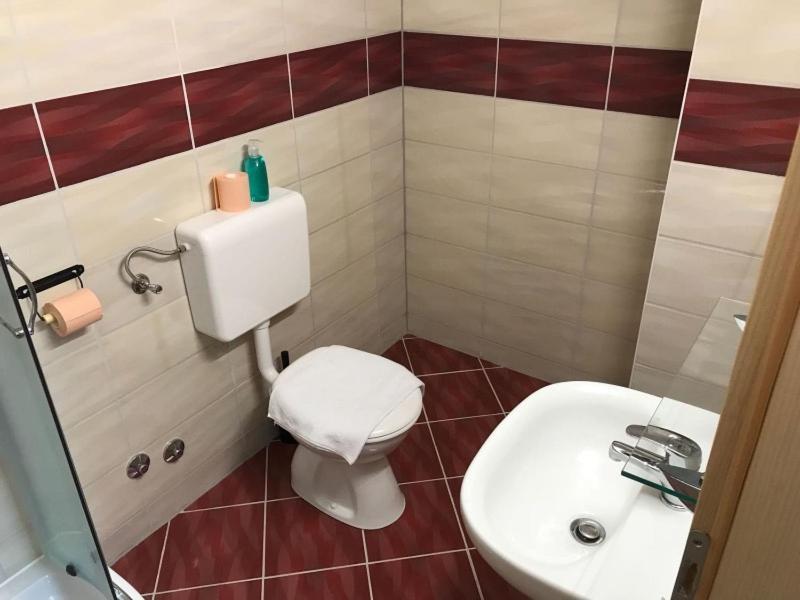 Sobe Zimmer Frei Pozsega Kültér fotó