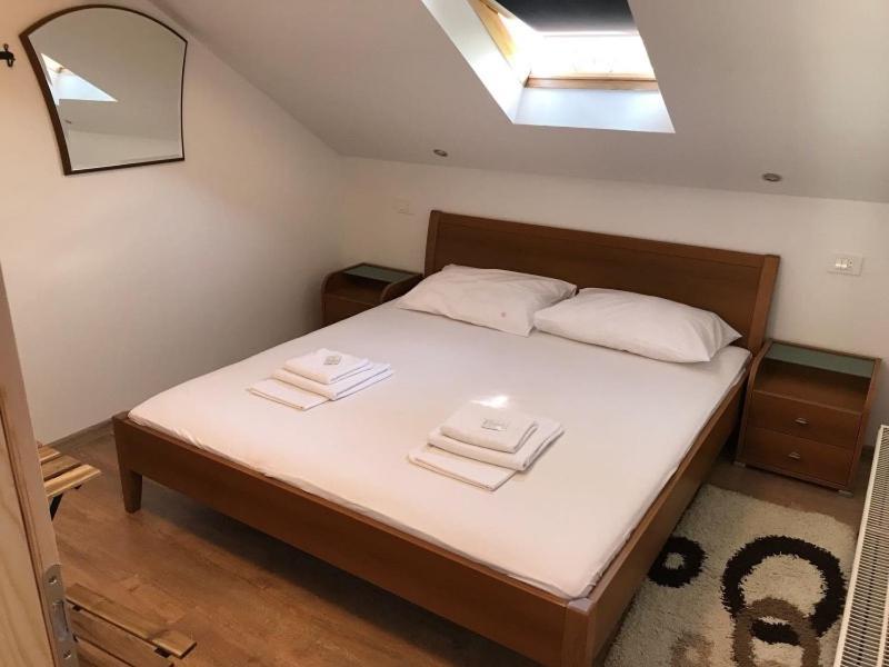 Sobe Zimmer Frei Pozsega Kültér fotó