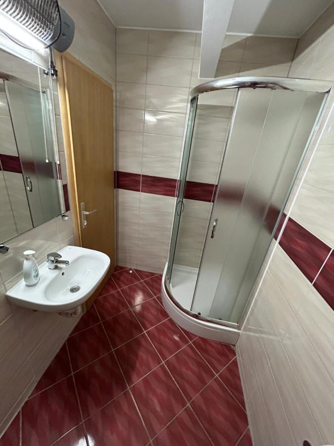 Sobe Zimmer Frei Pozsega Kültér fotó