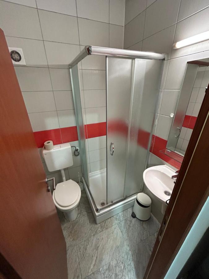 Sobe Zimmer Frei Pozsega Kültér fotó