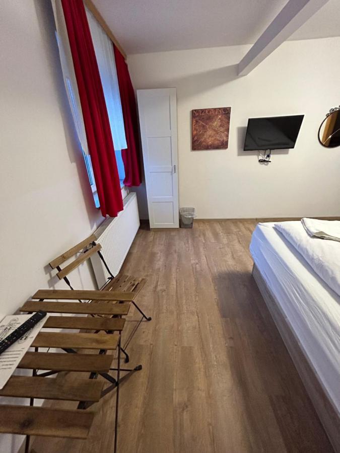 Sobe Zimmer Frei Pozsega Kültér fotó