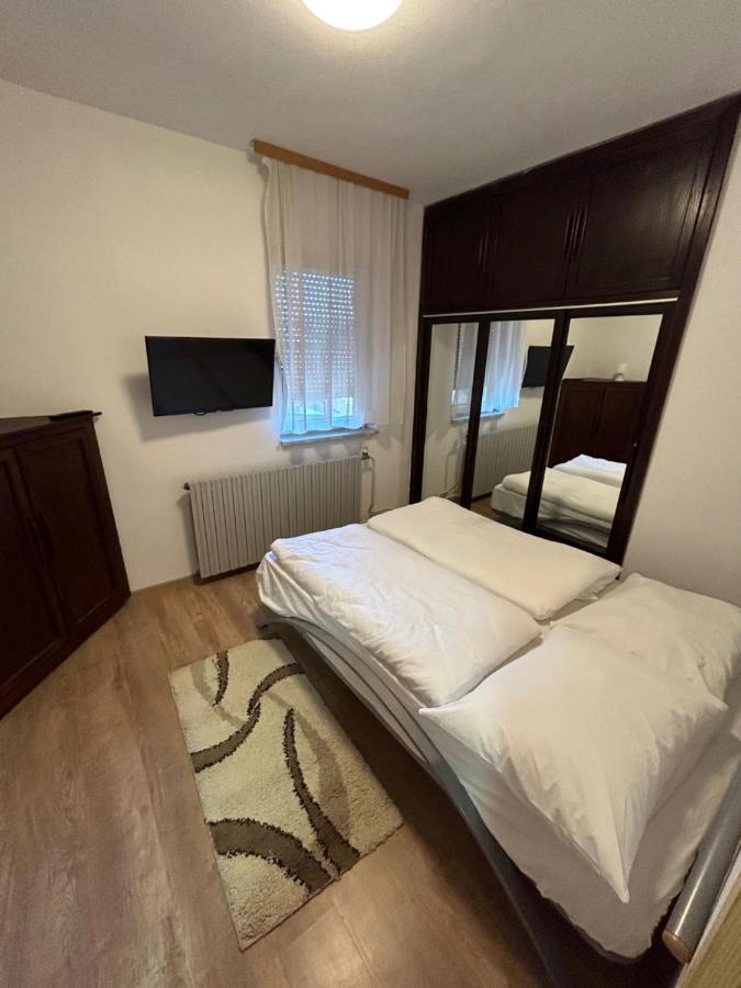 Sobe Zimmer Frei Pozsega Kültér fotó